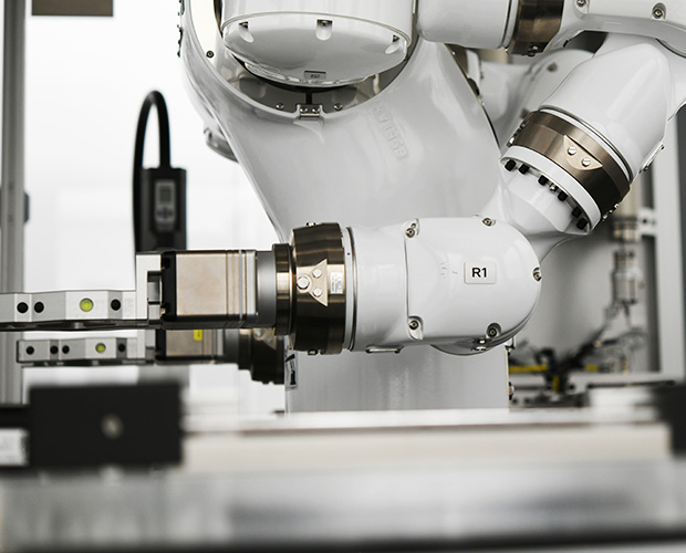 Laboratory automation APRONA robot arm