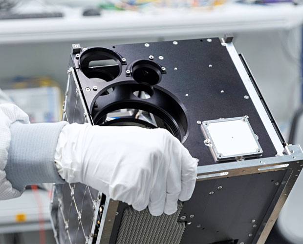 Cooperation between Fraunhofer and Brose in the aerospace sector